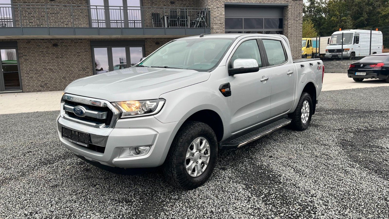 Ford Ranger XLT Doppelkabine 4x4 - Mobil SUV: gambar 2 Ford Ranger XLT Doppelkabine 4x4 - Mobil SUV: gambar 2
