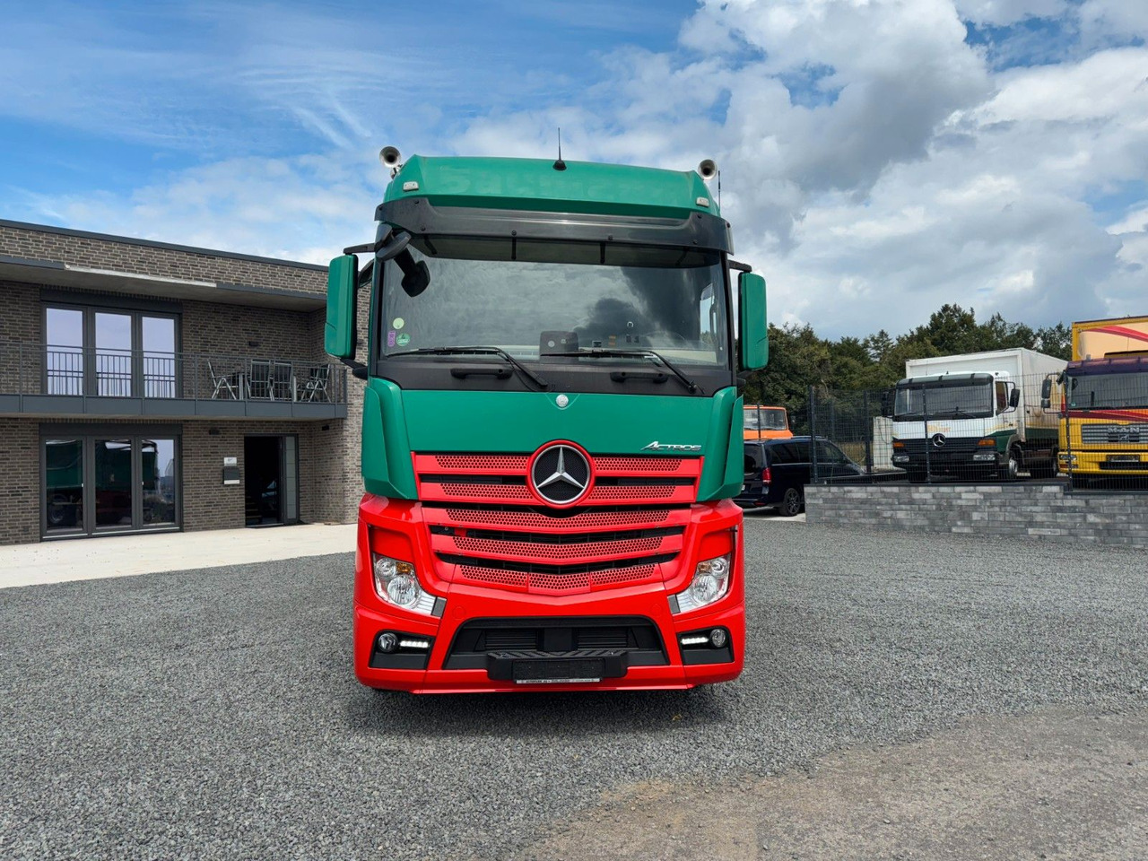 Mercedes-Benz Actros 1842 Kipper Dreiseitenkipper - Truk jungkit: gambar 5 Mercedes-Benz Actros 1842 Kipper Dreiseitenkipper - Truk jungkit: gambar 5
