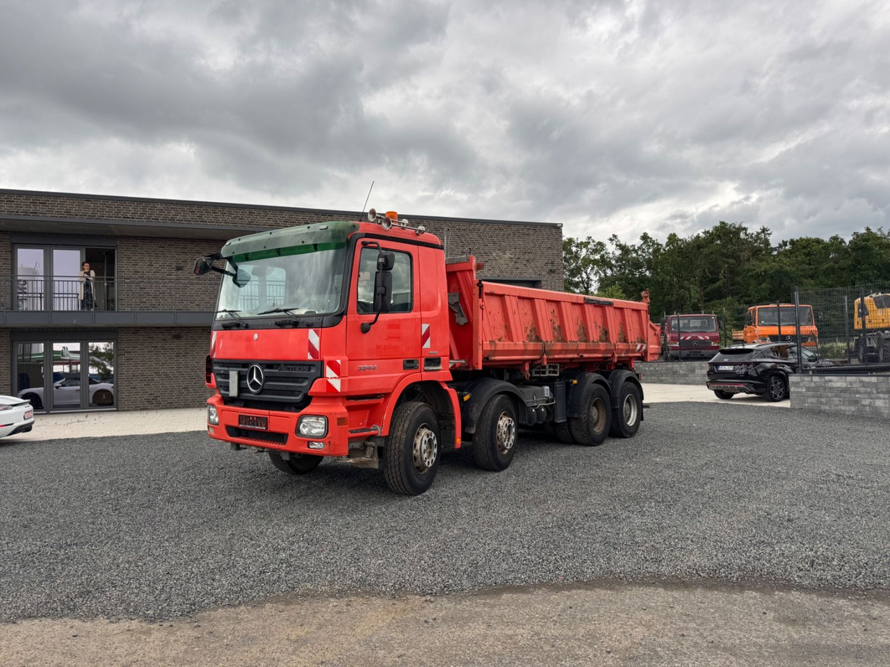 Mercedes-Benz Actros 3244 Dreiseitenkipper Meiller Bordm 8x4 - Truk jungkit: gambar 2 Mercedes-Benz Actros 3244 Dreiseitenkipper Meiller Bordm 8x4 - Truk jungkit: gambar 2