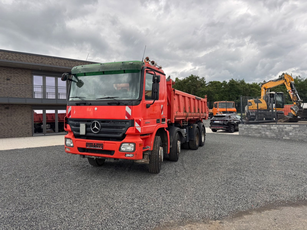 Mercedes-Benz Actros 3244 Dreiseitenkipper Meiller Bordm 8x4 - Truk jungkit: gambar 3 Mercedes-Benz Actros 3244 Dreiseitenkipper Meiller Bordm 8x4 - Truk jungkit: gambar 3