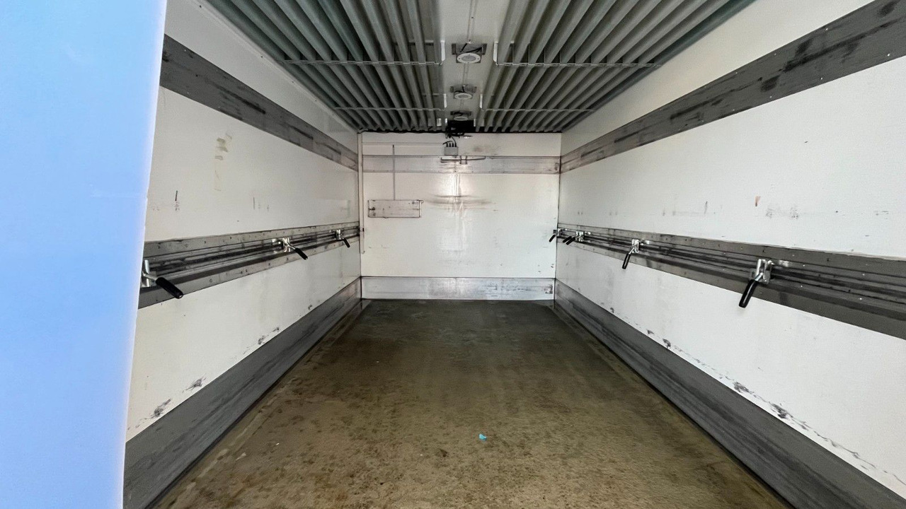 Mitsubishi Fuso Canter 9C18 Kühlkoffer Frigoblock Mitsubishi Fuso Canter 9C18 Kühlkoffer Frigoblock - Van berpendingin: gambar 5 Mitsubishi Fuso Canter 9C18 Kühlkoffer Frigoblock Mitsubishi Fuso Canter 9C18 Kühlkoffer Frigoblock - Van berpendingin: gambar 5