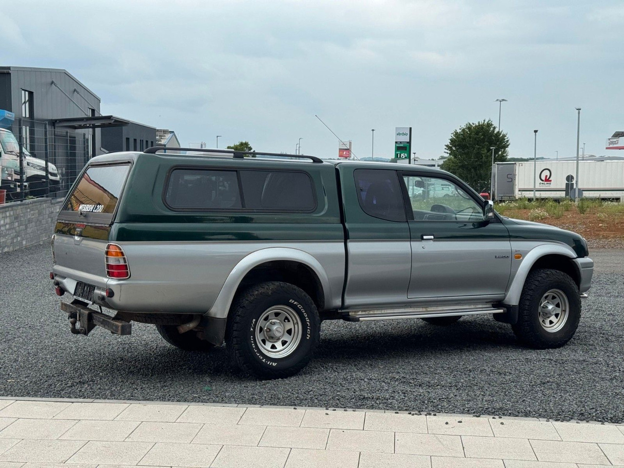 Mobil SUV Mitsubishi L200 Klima: gambar 6