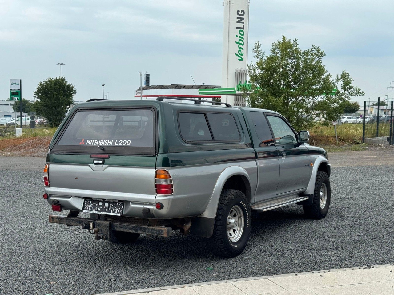 Mobil SUV Mitsubishi L200 Klima: gambar 7