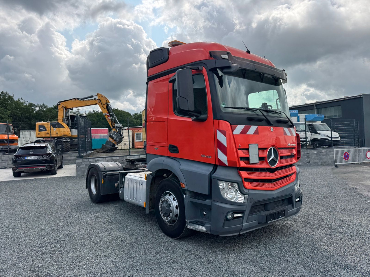 Mercedes-Benz Actros 1845 SZM 4x4 Abstanstemp. Kipphydr. - Tractor head: gambar 5 Mercedes-Benz Actros 1845 SZM 4x4 Abstanstemp. Kipphydr. - Tractor head: gambar 5