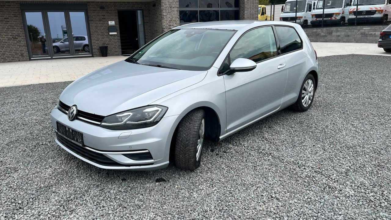 Volkswagen Golf VII Lim. Sound Start-Stopp - Mobil: gambar 2 Volkswagen Golf VII Lim. Sound Start-Stopp - Mobil: gambar 2