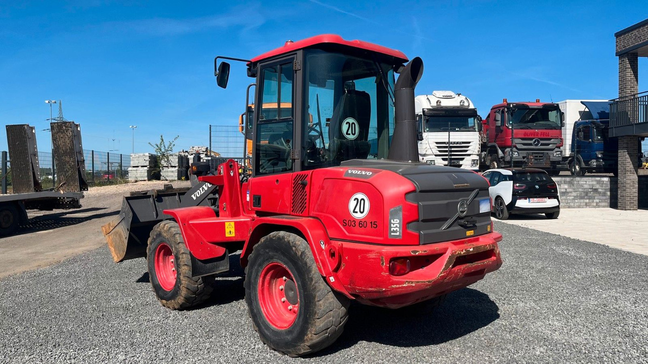 Volvo L35G Radlader 7200 Kg Schaufel Gabel Volvo L35G Radlader 7200 Kg Schaufel Gabel - Wheel loader: gambar 5 Volvo L35G Radlader 7200 Kg Schaufel Gabel Volvo L35G Radlader 7200 Kg Schaufel Gabel - Wheel loader: gambar 5