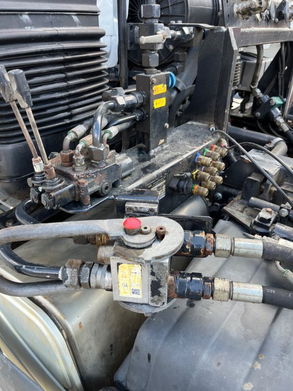 MAN TGS 33.480 6x4 Wechselsystem MAN TGS 33.480 6x4 Wechselsystem - Truk jungkit: gambar 4 MAN TGS 33.480 6x4 Wechselsystem MAN TGS 33.480 6x4 Wechselsystem - Truk jungkit: gambar 4