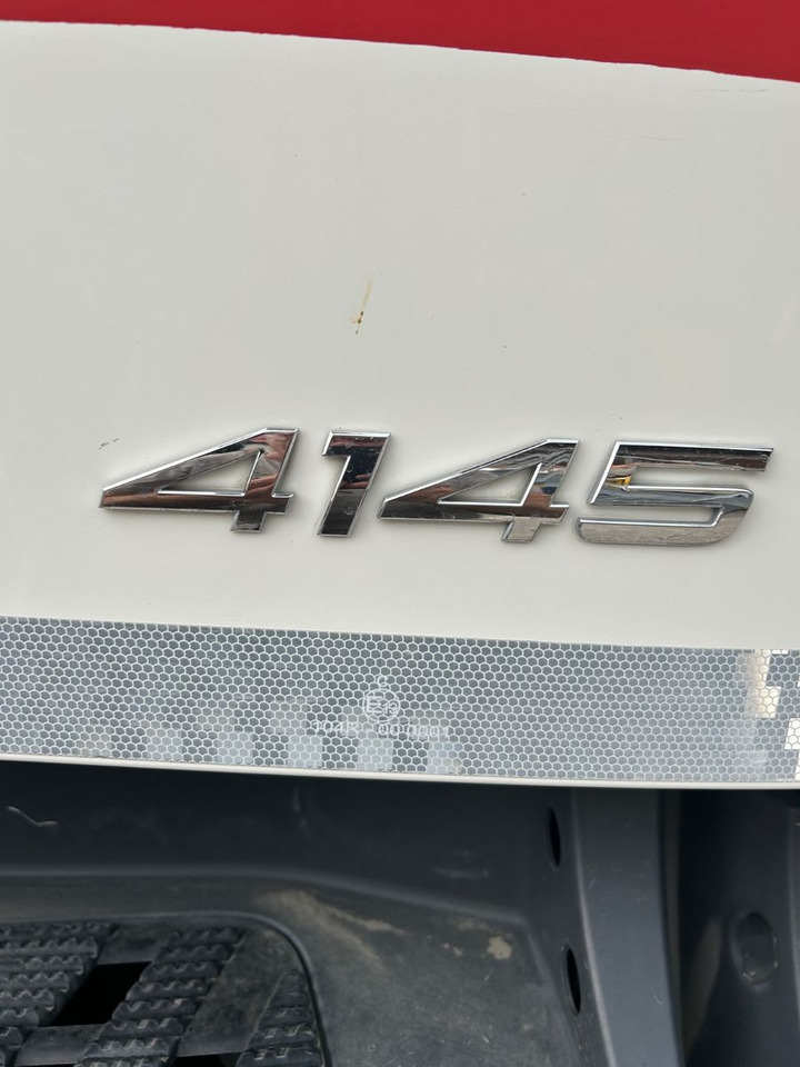 Mercedes-Benz Arocs 4145 8x4 - Truk jungkit: gambar 5 Mercedes-Benz Arocs 4145 8x4 - Truk jungkit: gambar 5
