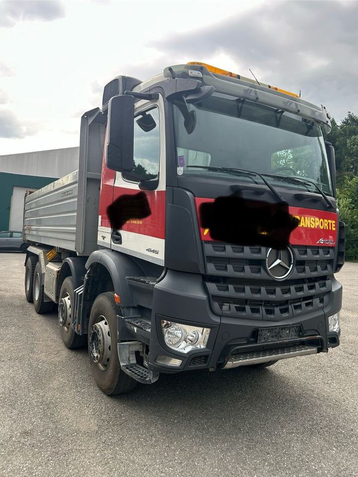 Mercedes-Benz Arocs 4145 8x4 - Truk jungkit: gambar 2 Mercedes-Benz Arocs 4145 8x4 - Truk jungkit: gambar 2