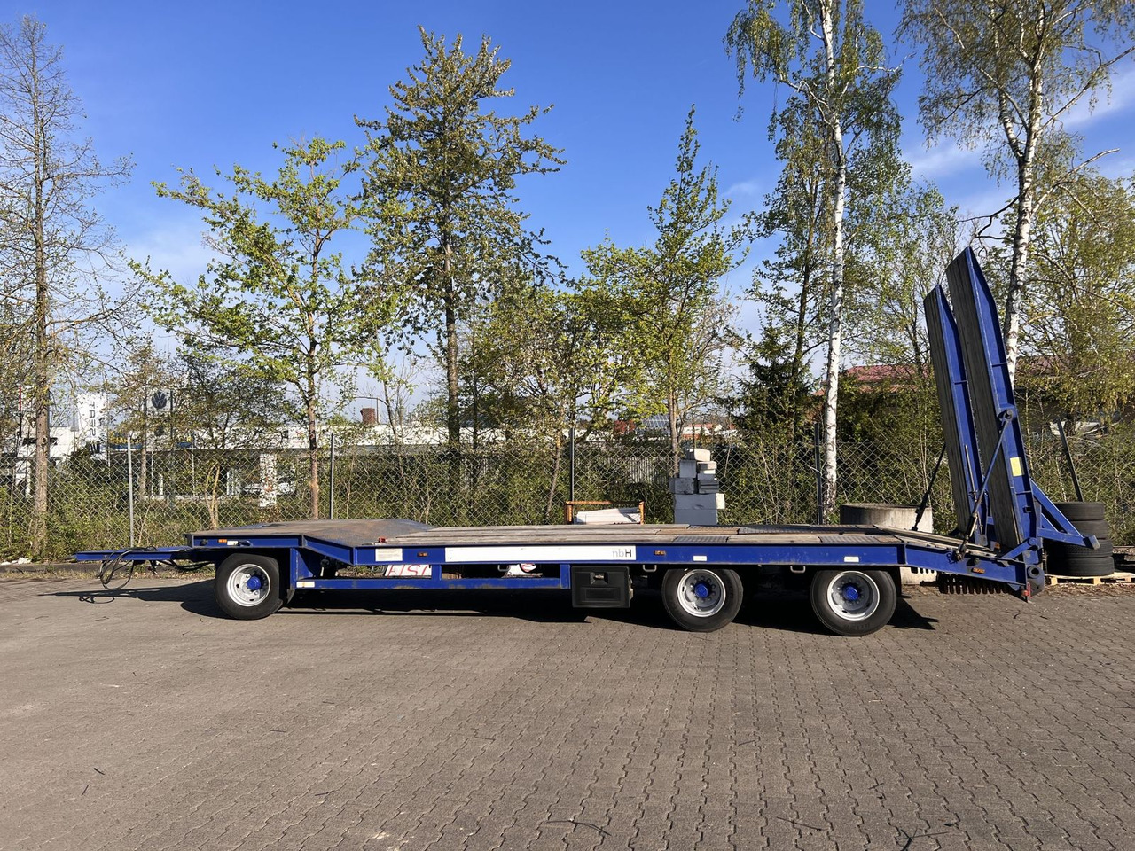 3 Achs Tiefladeranhänger - Trailer low bed: gambar 1 3 Achs Tiefladeranhänger - Trailer low bed: gambar 1