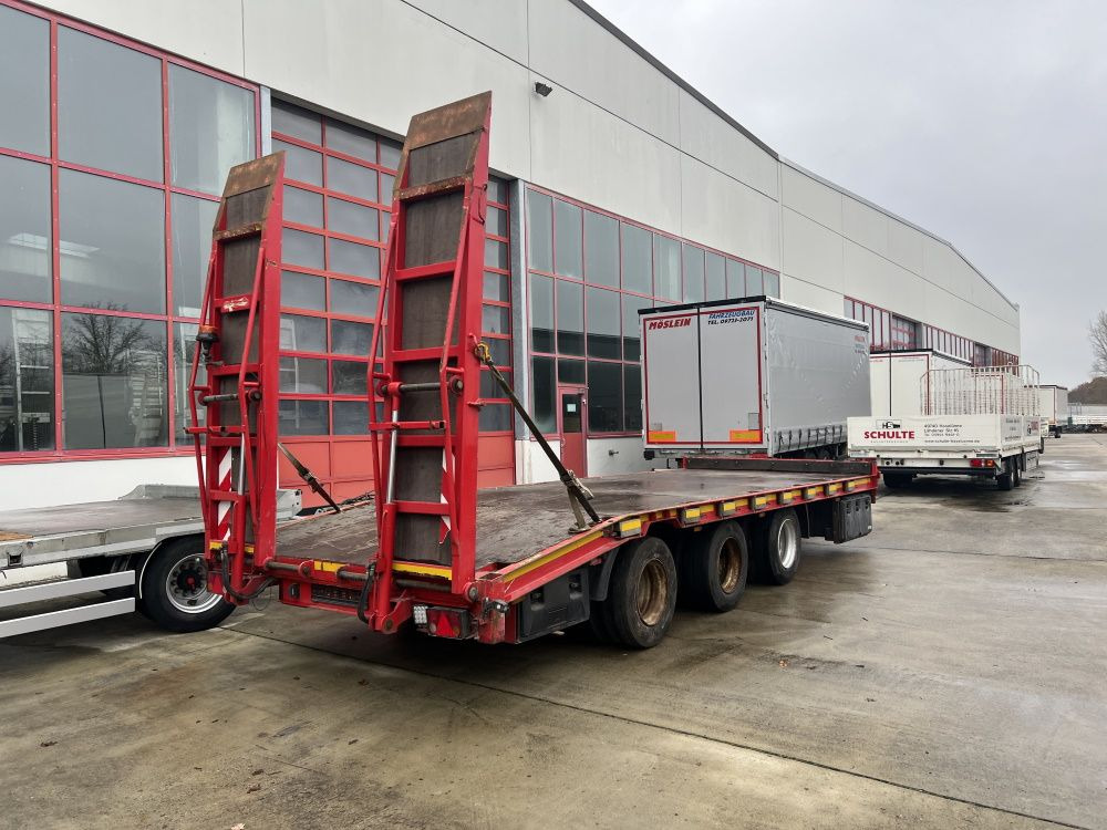 3 Achs Tridemtieflader- Anhänger - Trailer low bed: gambar 5 3 Achs Tridemtieflader- Anhänger - Trailer low bed: gambar 5