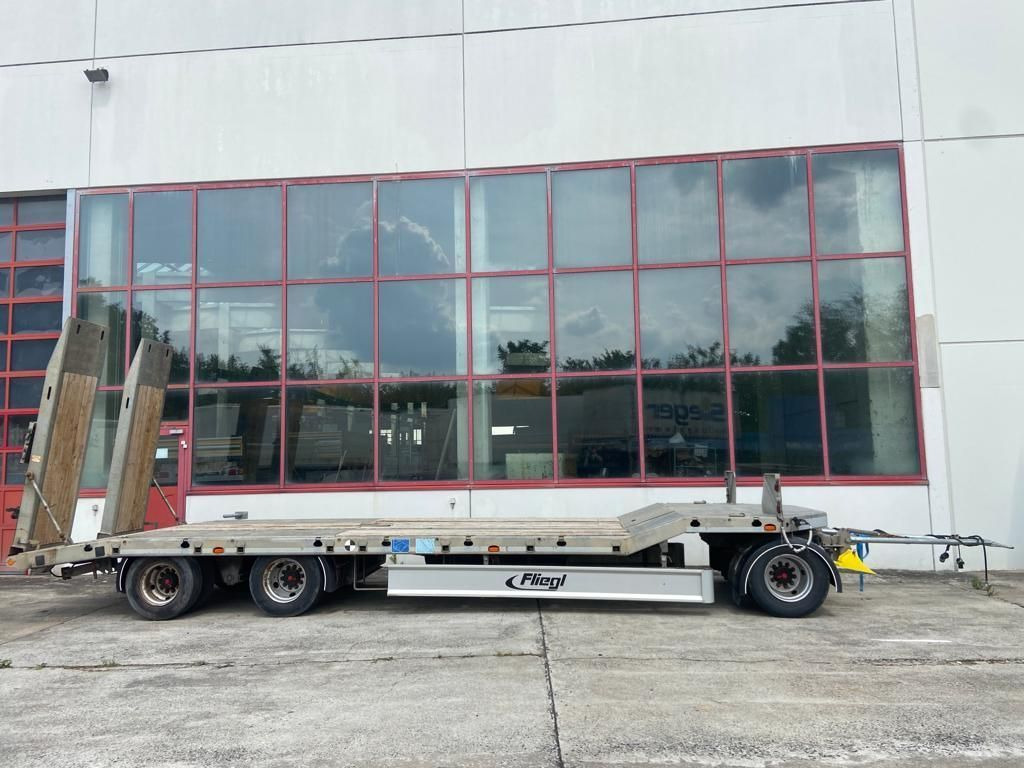 Fliegl 3 Achs Tiefladeranhänger - Trailer low bed: gambar 3 Fliegl 3 Achs Tiefladeranhänger - Trailer low bed: gambar 3