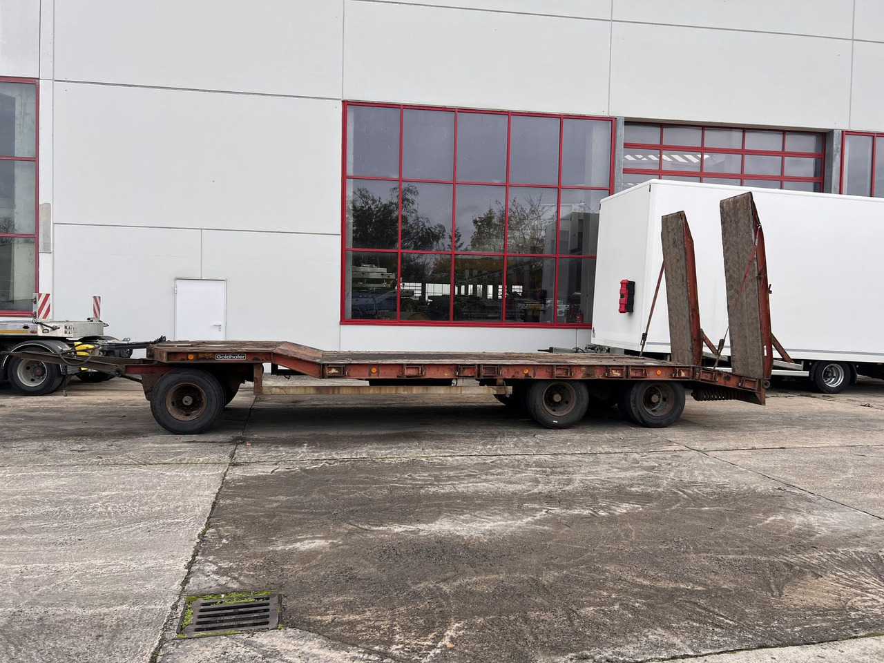 Goldhofer 3 Achs Tiefladeranhänger - Trailer low bed: gambar 1 Goldhofer 3 Achs Tiefladeranhänger - Trailer low bed: gambar 1