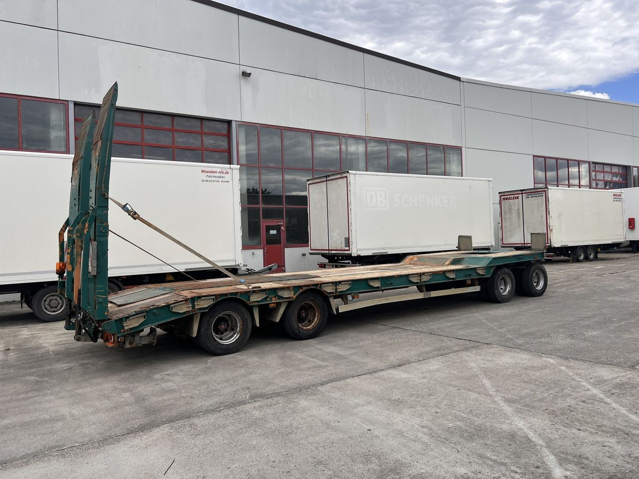 Humbaur 4 Achs Tiefladeranhänger - Trailer low bed: gambar 5 Humbaur 4 Achs Tiefladeranhänger - Trailer low bed: gambar 5