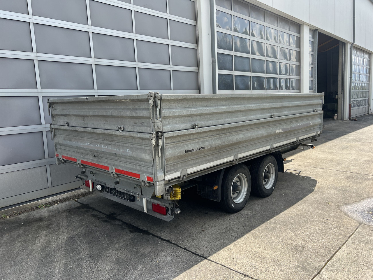 Humbaur D1AC Tandemkipper- Tieflader mit Aufsatz, neuwertig - Trailer jungkit: gambar 3 Humbaur D1AC Tandemkipper- Tieflader mit Aufsatz, neuwertig - Trailer jungkit: gambar 3
