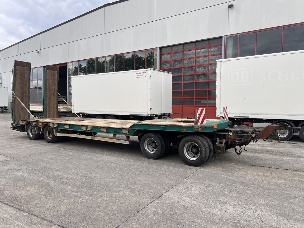 Humbaur HTD 409525-4A 4 Achs Tiefladeranhänger, kein Müller Mitteltal - Trailer low bed: gambar 2 Humbaur HTD 409525-4A 4 Achs Tiefladeranhänger, kein Müller Mitteltal - Trailer low bed: gambar 2