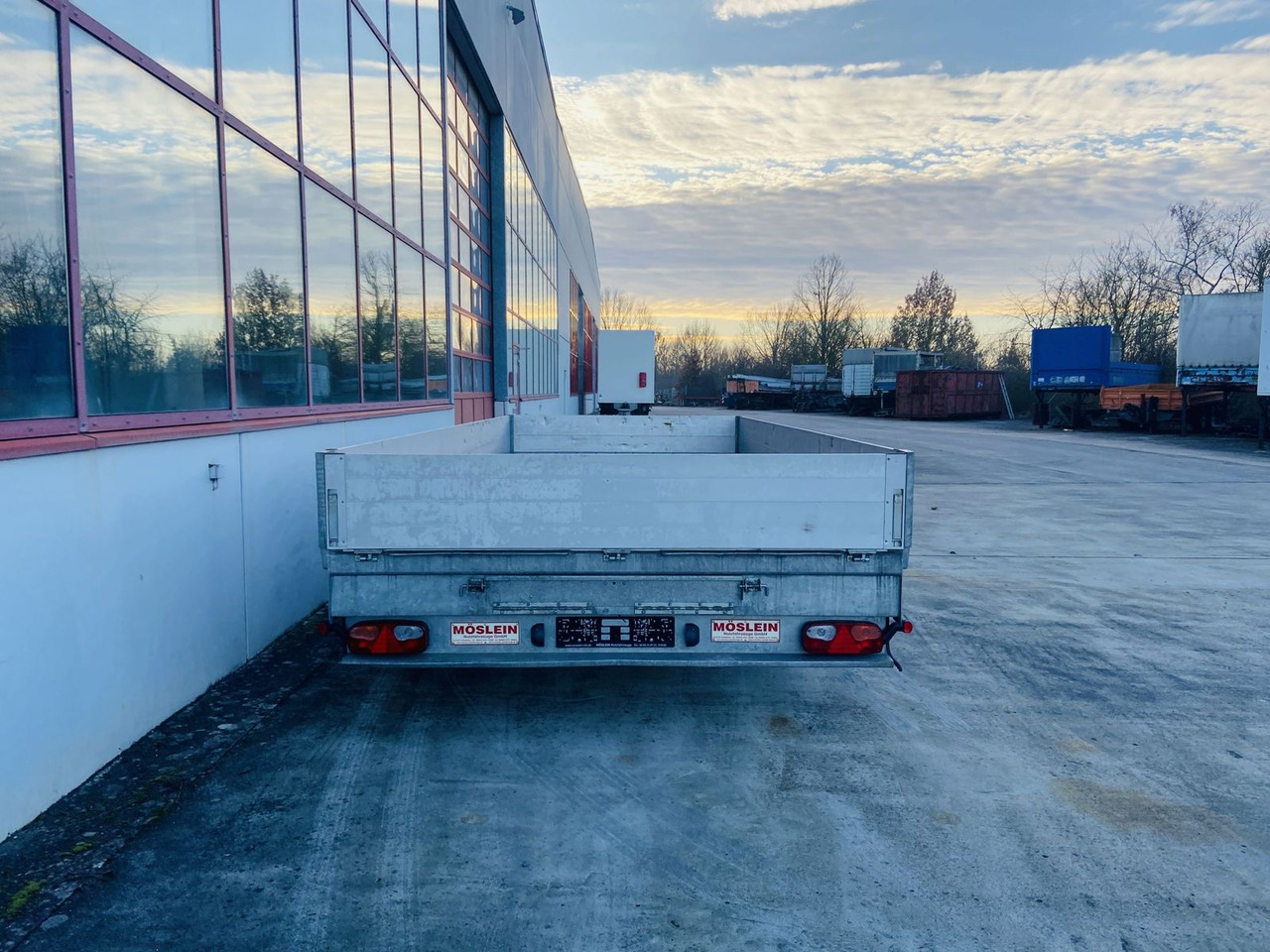 Trailer flatbed Humbaur  Tandem- Pritschenanhänger: gambar 6