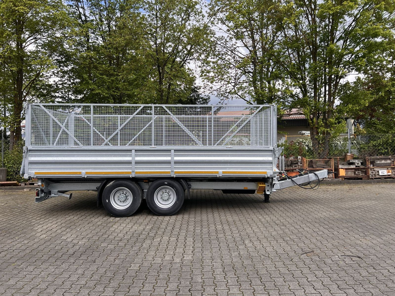 Möslein 14 t Tandem- Kipper Tieflader 5,70 m lang, Brei - Trailer jungkit: gambar 4 Möslein 14 t Tandem- Kipper Tieflader 5,70 m lang, Brei - Trailer jungkit: gambar 4