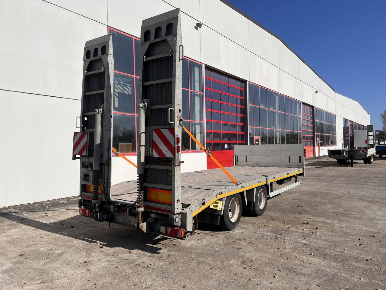 Möslein 19 t Tandemtieflader - Trailer low bed: gambar 3 Möslein 19 t Tandemtieflader - Trailer low bed: gambar 3