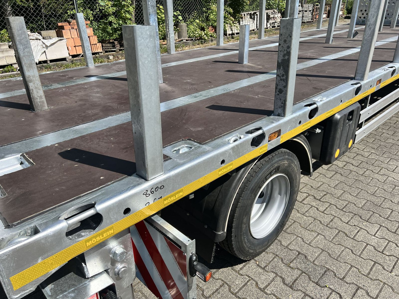 Trailer flatbed Möslein  2 Achs Jumbo- Plato- Anhänger: gambar 6