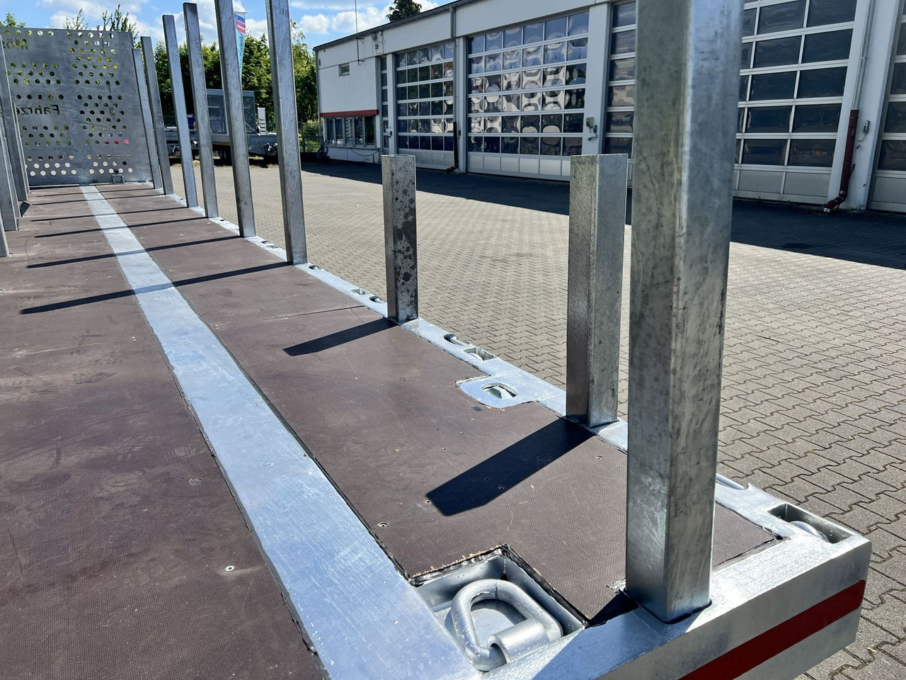 Trailer flatbed Möslein  2 Achs Jumbo- Plato- Anhänger: gambar 9