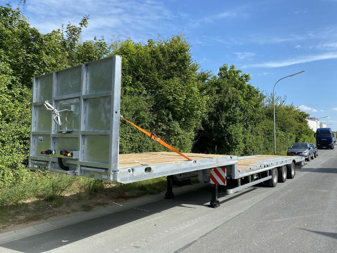 Möslein 3 Achs Satteltieflader Plato 45 t GGfür Fertigt - Semi-trailer low bed: gambar 3 Möslein 3 Achs Satteltieflader Plato 45 t GGfür Fertigt - Semi-trailer low bed: gambar 3