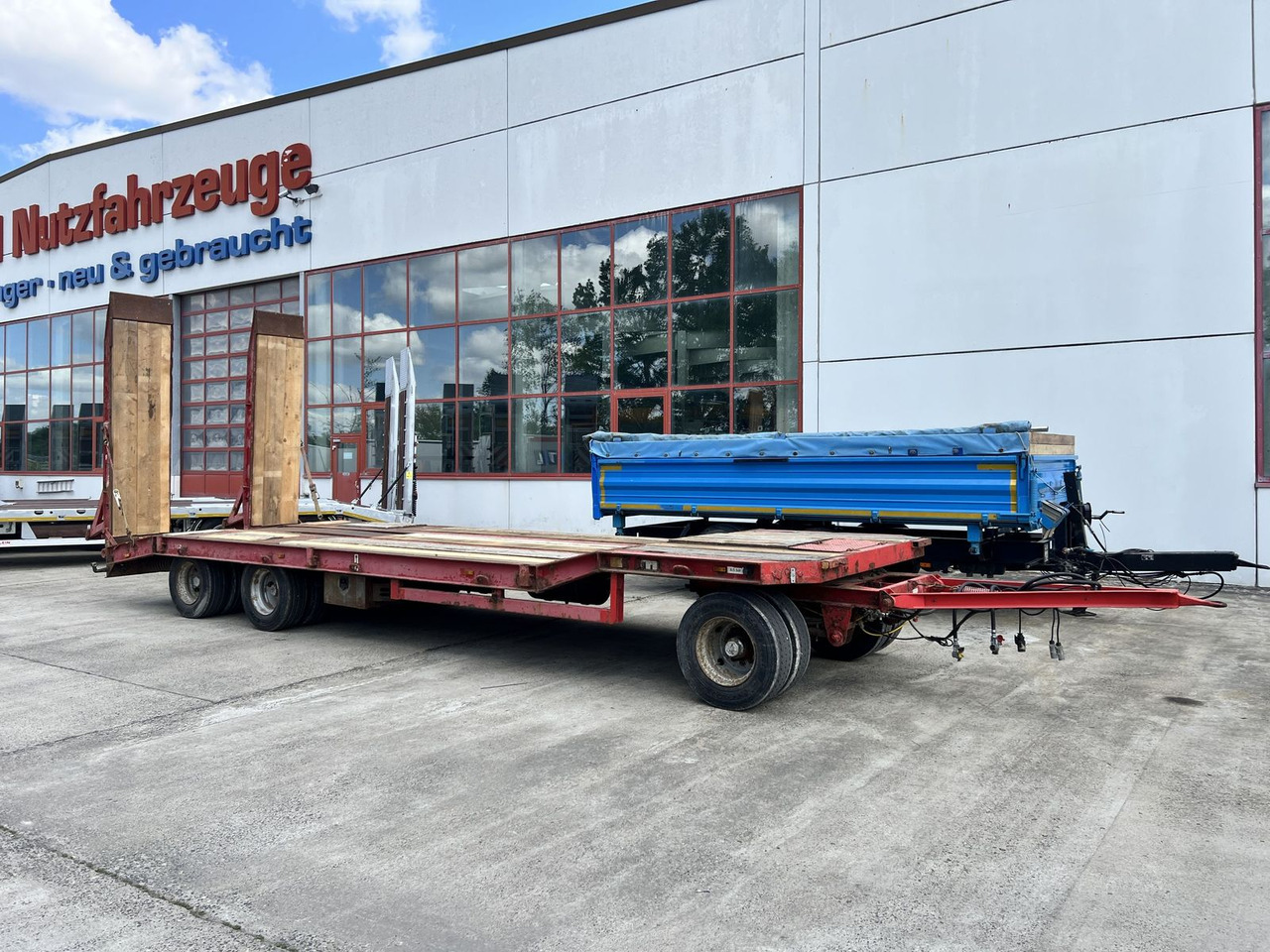 Möslein 3 Achs Tiefladeranhänger - Trailer low bed: gambar 3 Möslein 3 Achs Tiefladeranhänger - Trailer low bed: gambar 3