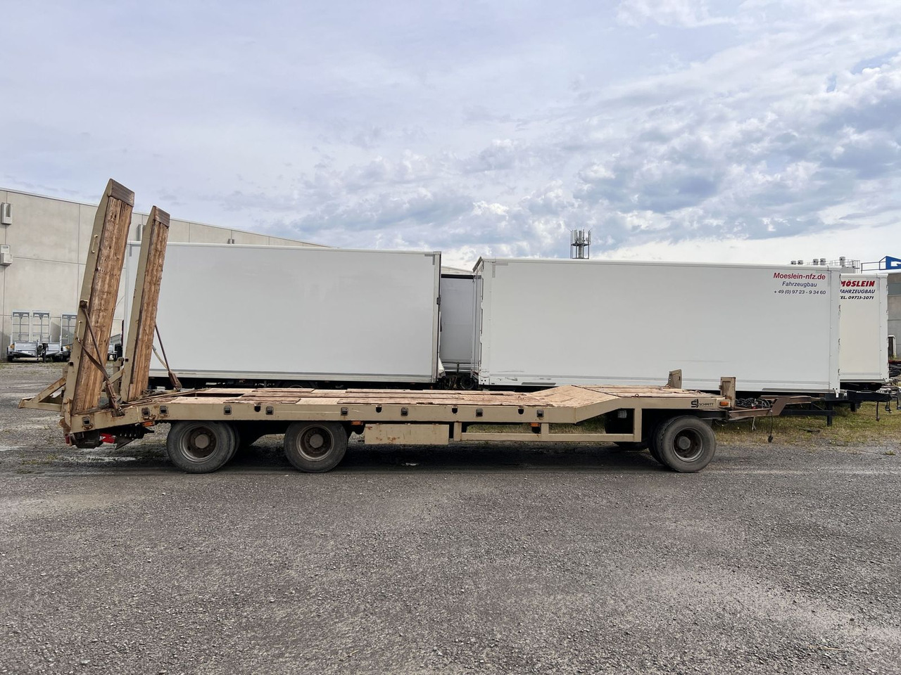 Möslein 3 Achs Tiefladeranhänger - Trailer low bed: gambar 1 Möslein 3 Achs Tiefladeranhänger - Trailer low bed: gambar 1