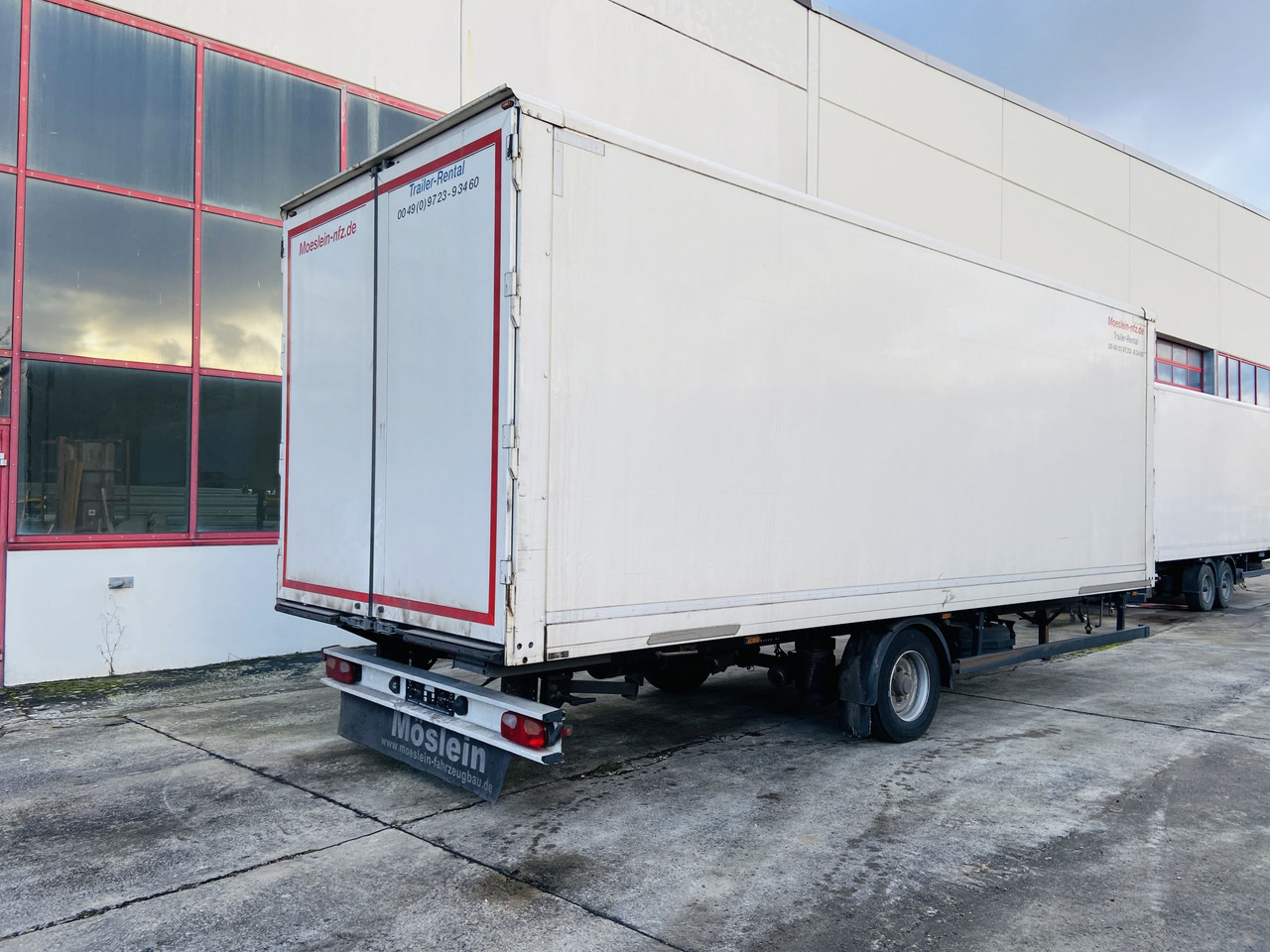 Möslein EK 1- D 7,3 1 Achs Kofferanhänger - Trailer kotak tertutup: gambar 4 Möslein EK 1- D 7,3 1 Achs Kofferanhänger - Trailer kotak tertutup: gambar 4