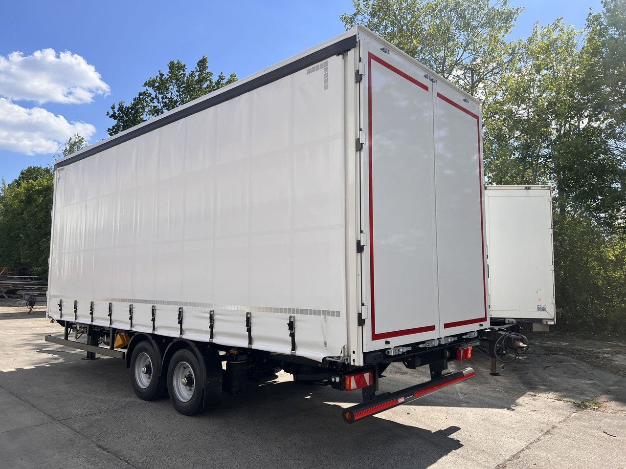 Möslein NEUER Tandem- Planenanhänger Durchladbar - Truk dengan terpal samping: gambar 2 Möslein NEUER Tandem- Planenanhänger Durchladbar - Truk dengan terpal samping: gambar 2