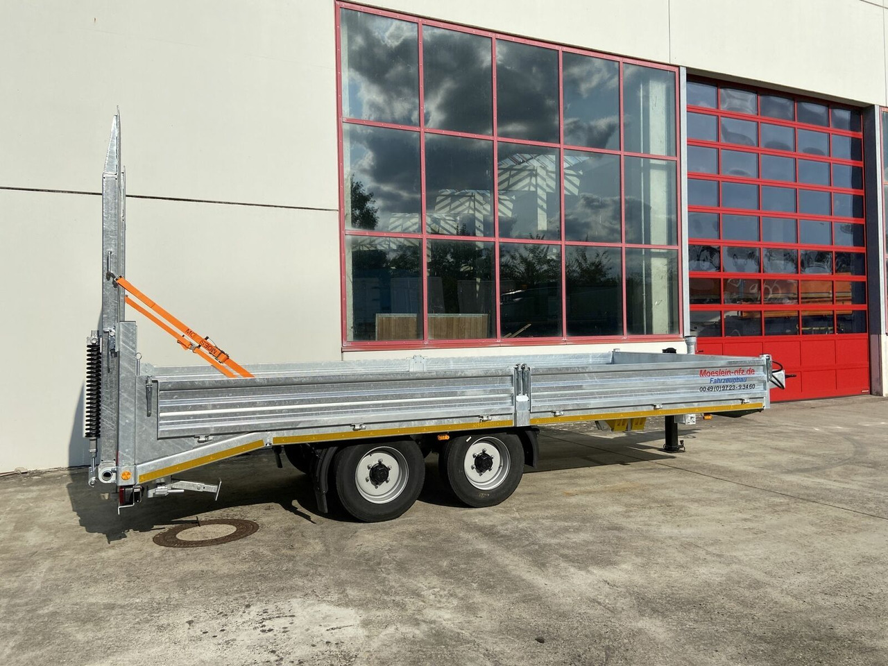 Möslein Neuer 13 t Tandemtieflader, Stahl- Boden - Trailer low bed: gambar 4 Möslein Neuer 13 t Tandemtieflader, Stahl- Boden - Trailer low bed: gambar 4