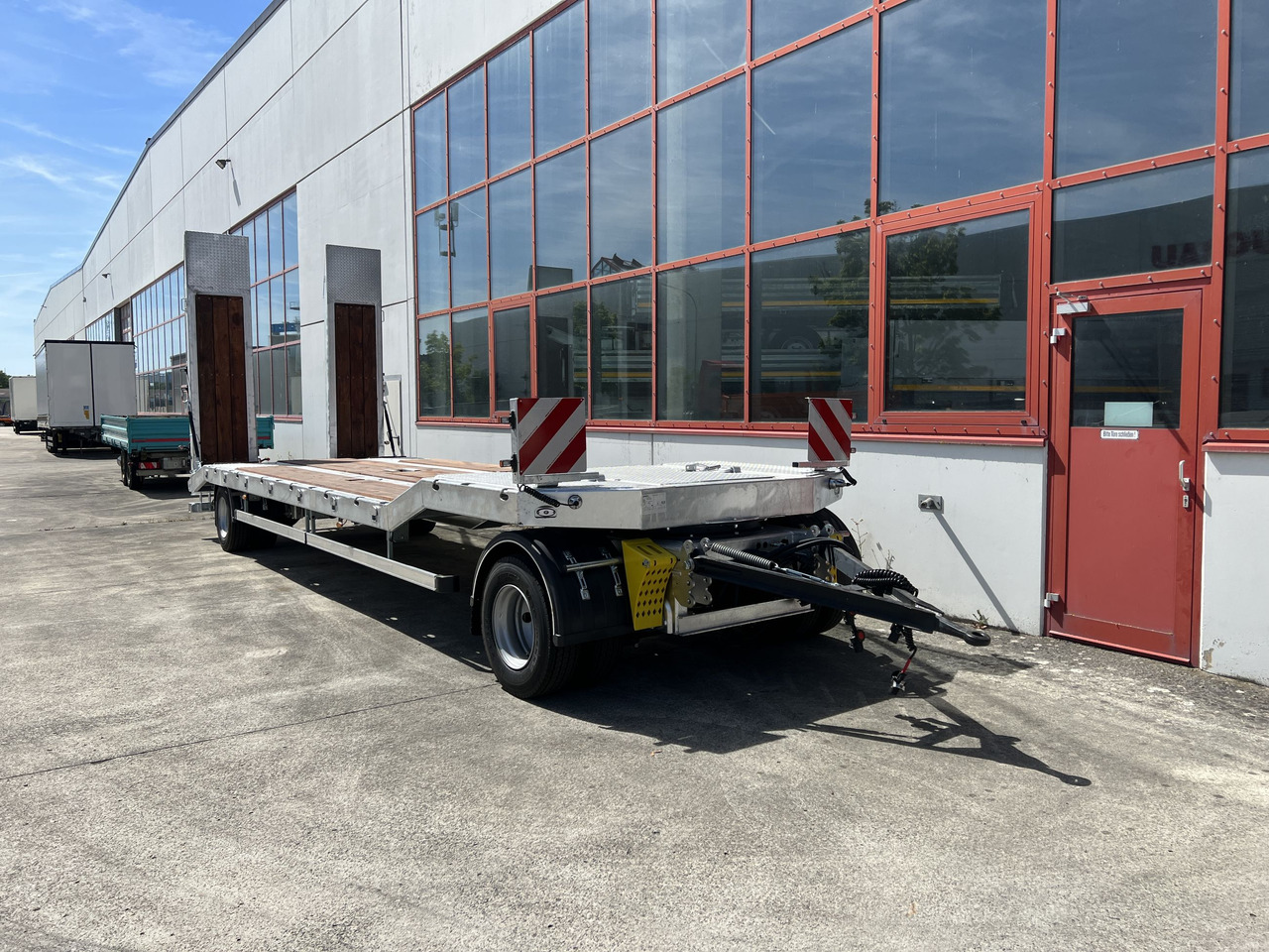 Möslein T 2 Schwebheim Neuer 2 Achs Tieflader- Anhänger, Verbreiterung - Trailer low bed: gambar 4 Möslein T 2 Schwebheim Neuer 2 Achs Tieflader- Anhänger, Verbreiterung - Trailer low bed: gambar 4