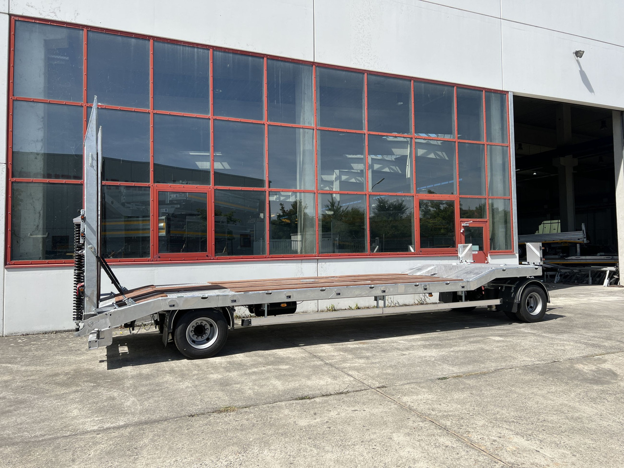 Möslein T 2 Schwebheim Neuer 2 Achs Tieflader- Anhänger, Verbreiterung - Trailer low bed: gambar 3 Möslein T 2 Schwebheim Neuer 2 Achs Tieflader- Anhänger, Verbreiterung - Trailer low bed: gambar 3