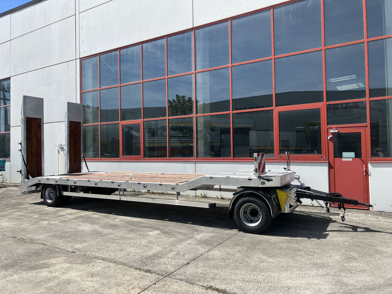 Möslein T 2 Schwebheim Neuer 2 Achs Tieflader- Anhänger, Verbreiterung - Trailer low bed: gambar 3 Möslein T 2 Schwebheim Neuer 2 Achs Tieflader- Anhänger, Verbreiterung - Trailer low bed: gambar 3