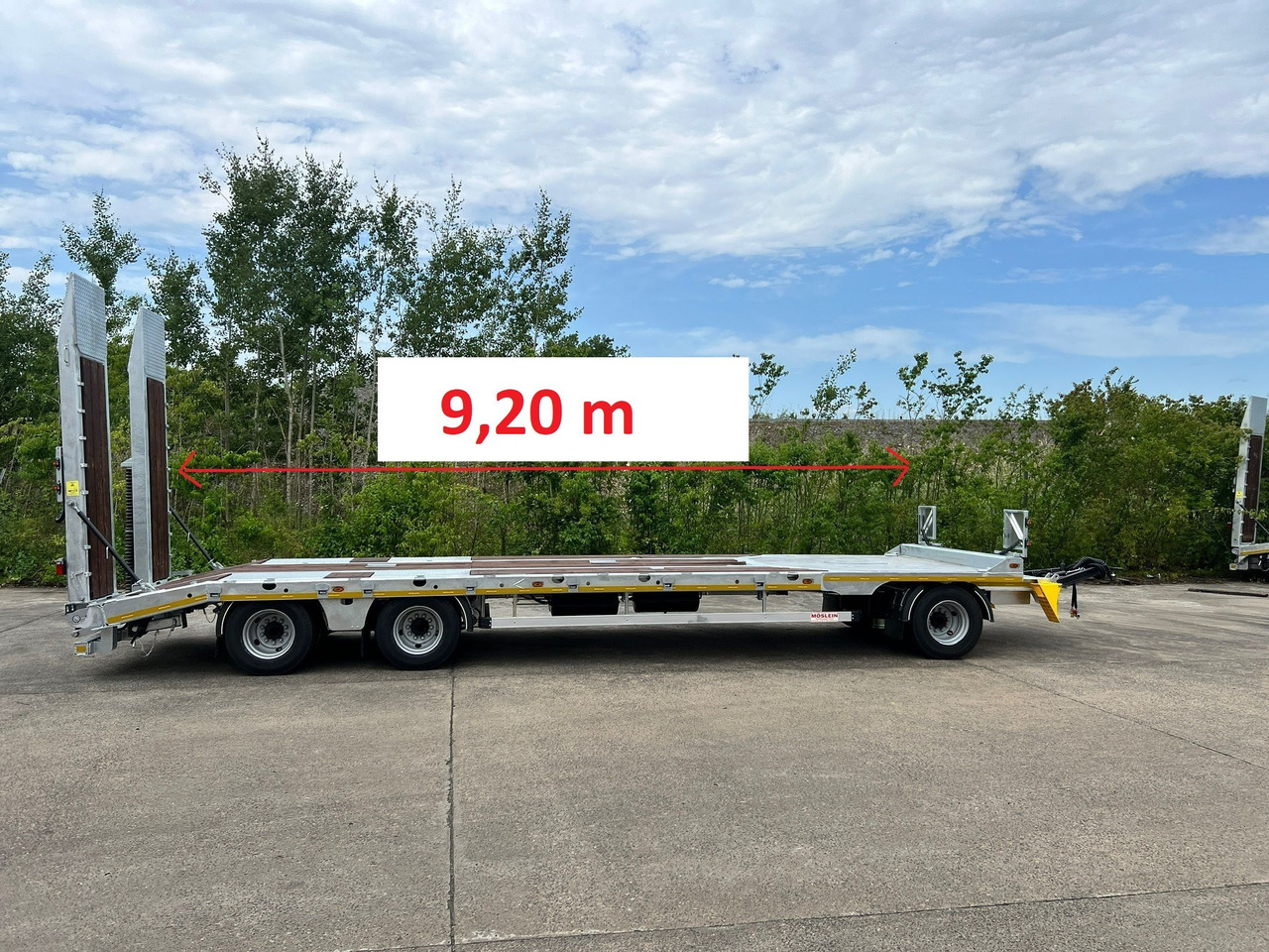 Möslein T 3-9,20 F 3 Achs Tieflader mit gerader Ladefläche 9 m, Neufahrzeug - Trailer low bed: gambar 1 Möslein T 3-9,20 F 3 Achs Tieflader mit gerader Ladefläche 9 m, Neufahrzeug - Trailer low bed: gambar 1