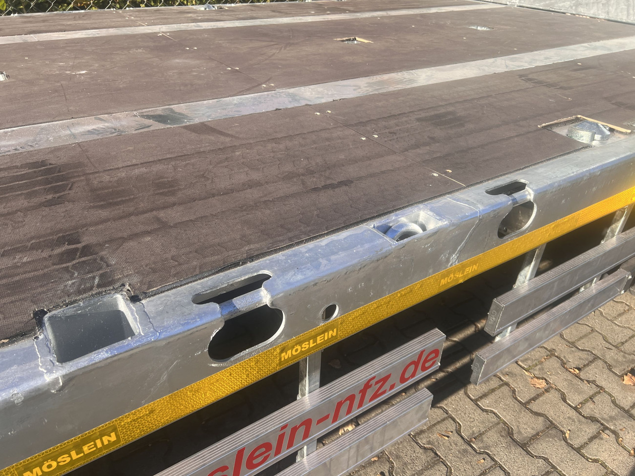 Möslein T 3 Plato 9 m 3 Achs Jumbo- Plato- Anhänger 9 m, Mega - Trailer flatbed: gambar 3 Möslein T 3 Plato 9 m 3 Achs Jumbo- Plato- Anhänger 9 m, Mega - Trailer flatbed: gambar 3