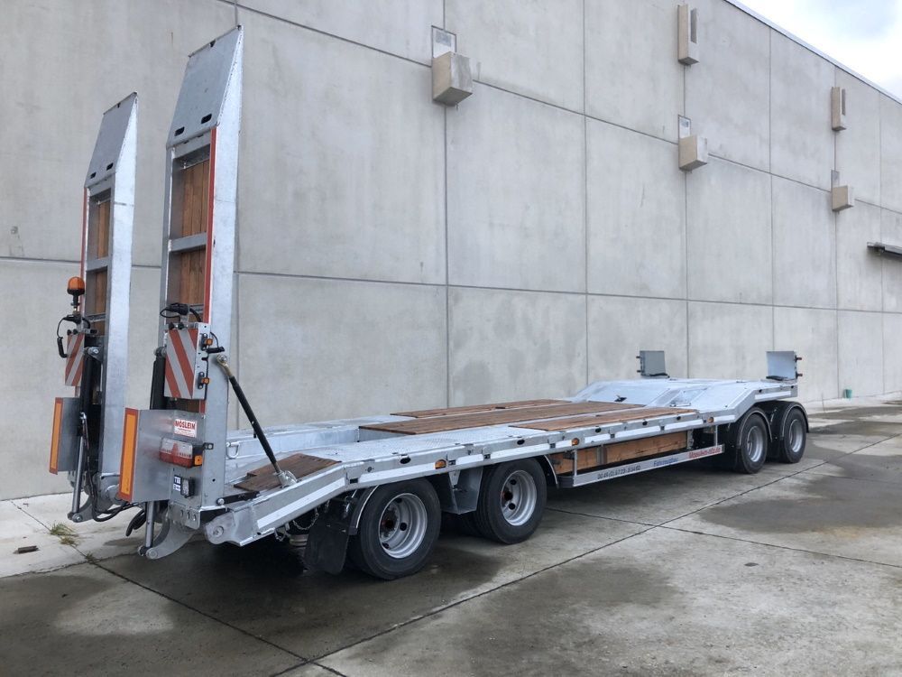 Möslein T 4 VB H1 neuer 4 Achs Tieflader hydraulischen Rampen - Trailer low bed: gambar 3 Möslein T 4 VB H1 neuer 4 Achs Tieflader hydraulischen Rampen - Trailer low bed: gambar 3