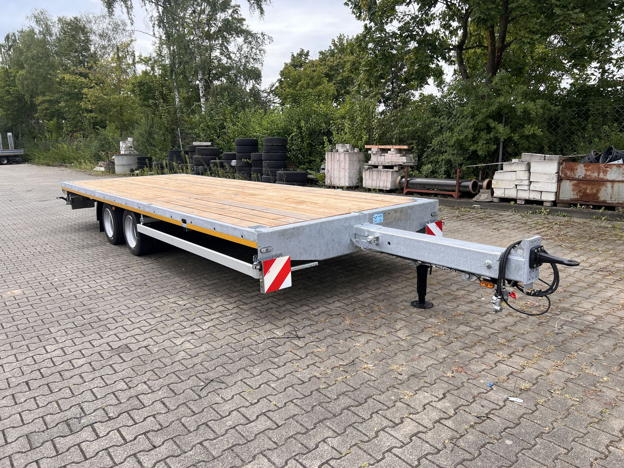 Möslein THT 11 G Ausziehbar  11,9 t Tandemanhänger- Tieflader, ausziehbarLuftgefedert - Trailer flatbed: gambar 2 Möslein THT 11 G Ausziehbar  11,9 t Tandemanhänger- Tieflader, ausziehbarLuftgefedert - Trailer flatbed: gambar 2