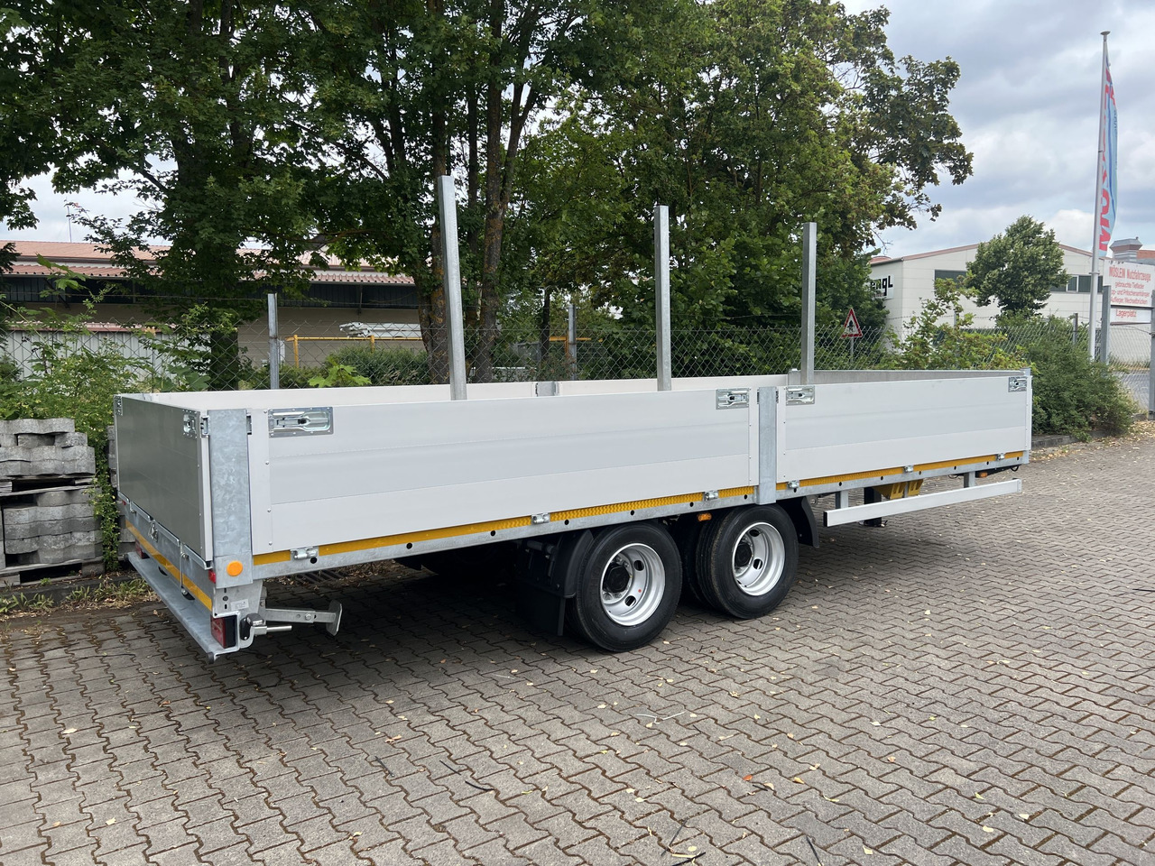 Möslein THT 14,4 G 7,2  14,4 t Tandem- Pritschenanhänger- Tieflader - Trailer flatbed: gambar 4 Möslein THT 14,4 G 7,2  14,4 t Tandem- Pritschenanhänger- Tieflader - Trailer flatbed: gambar 4