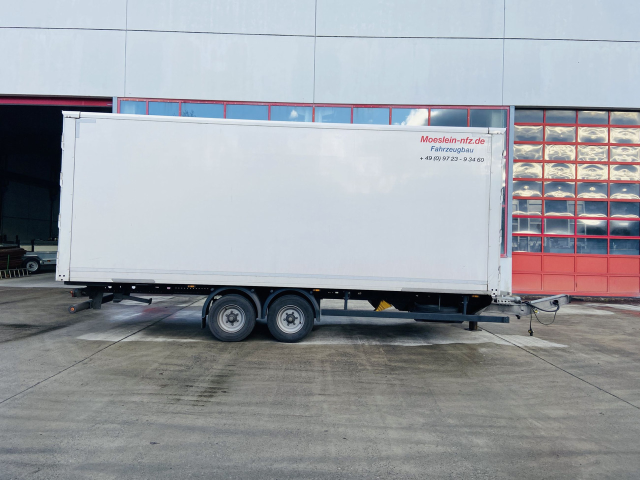 Möslein TKO 105 D 7m weiß Tandem- Koffer, Durchladbar, Neuwertig - Trailer kotak tertutup: gambar 5 Möslein TKO 105 D 7m weiß Tandem- Koffer, Durchladbar, Neuwertig - Trailer kotak tertutup: gambar 5