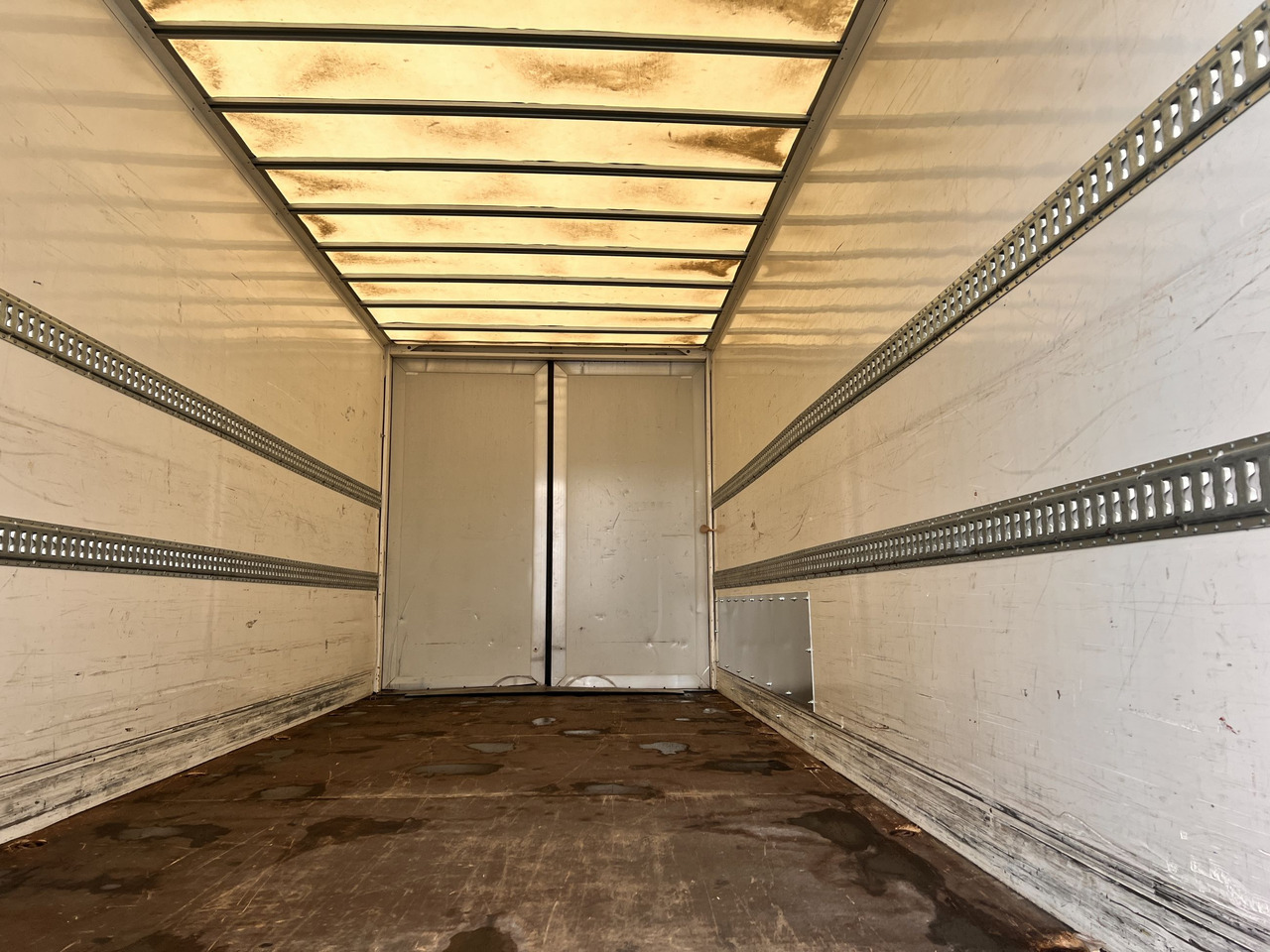 Trailer kotak tertutup Möslein TKO 105 D Schwebheim Tandem- Koffer- Anhänger, Durchladbar: gambar 7 Trailer kotak tertutup Möslein TKO 105 D Schwebheim Tandem- Koffer- Anhänger, Durchladbar: gambar 7