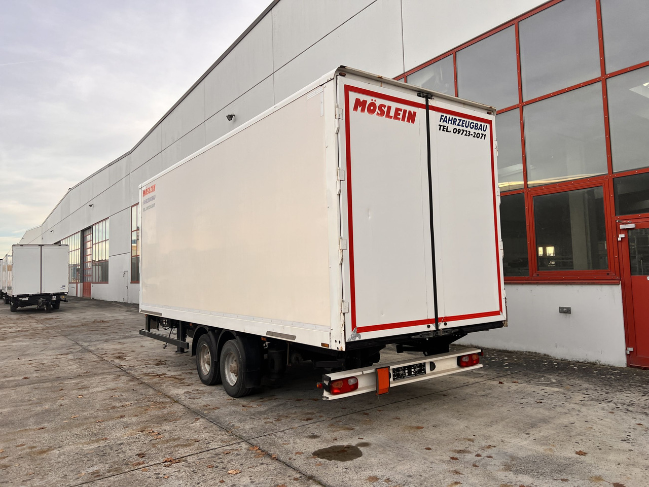 Trailer kotak tertutup Möslein TKO 105 D Schwebheim Tandem- Koffer- Anhänger, Durchladbar: gambar 6 Trailer kotak tertutup Möslein TKO 105 D Schwebheim Tandem- Koffer- Anhänger, Durchladbar: gambar 6