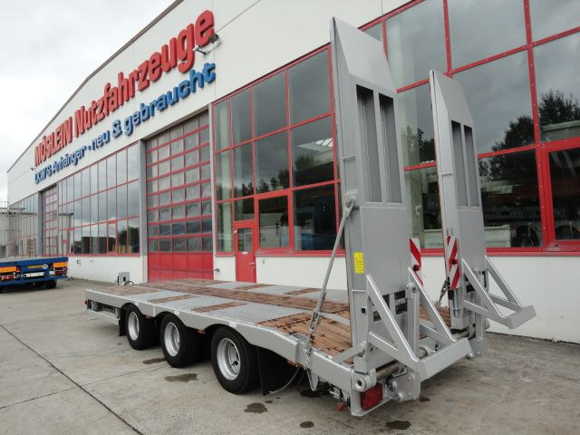Möslein TT 31 31 t GG Tridem- Tieflader 3 AchsNeufahrzeug - Trailer low bed: gambar 3 Möslein TT 31 31 t GG Tridem- Tieflader 3 AchsNeufahrzeug - Trailer low bed: gambar 3