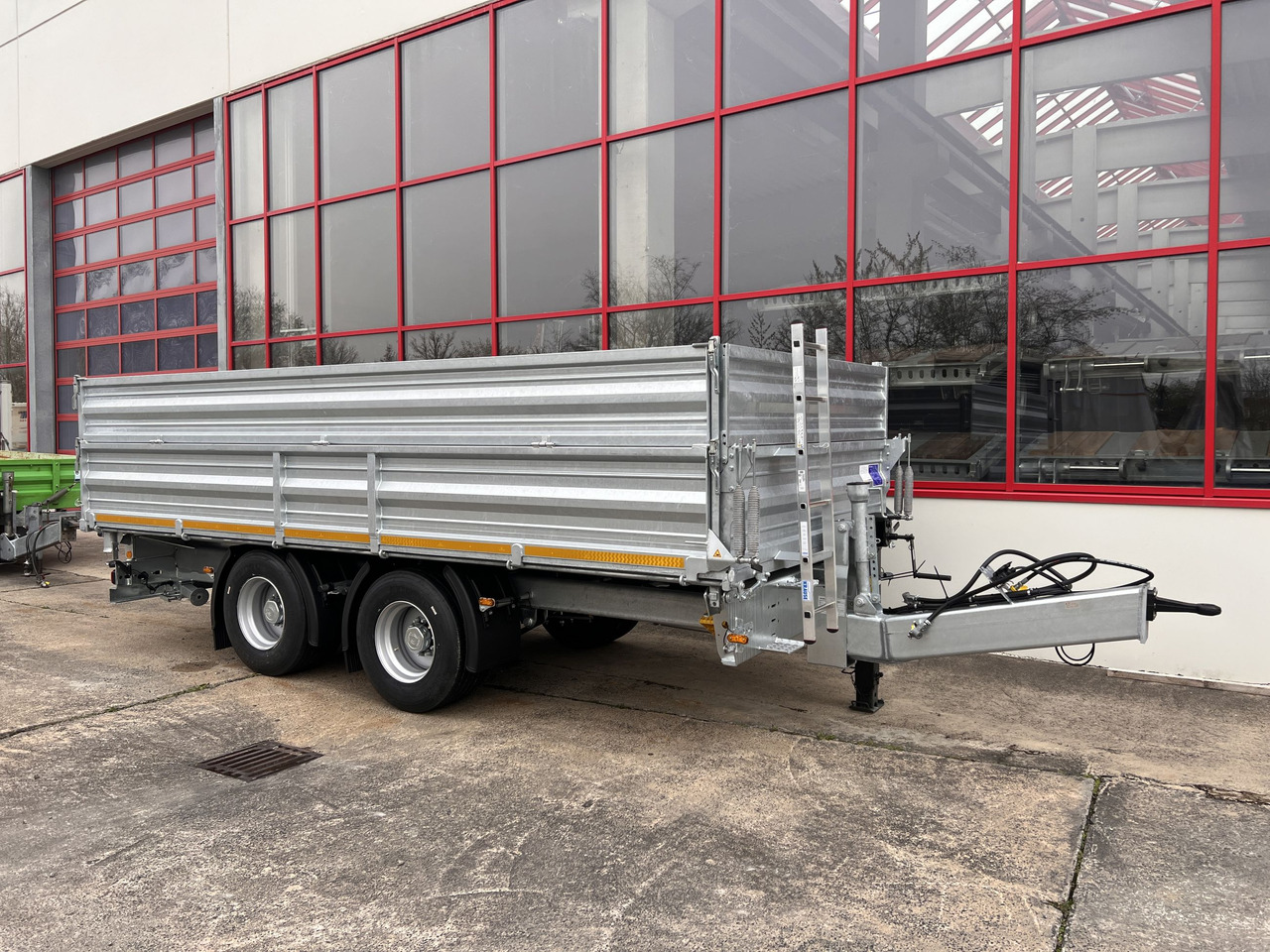 Möslein TTD 19 AB 19 t Tandem 3 Seiten Kipper TiefladerAufsatzbordwänden-- Neufahrzeug -- - Trailer jungkit: gambar 4 Möslein TTD 19 AB 19 t Tandem 3 Seiten Kipper TiefladerAufsatzbordwänden-- Neufahrzeug -- - Trailer jungkit: gambar 4