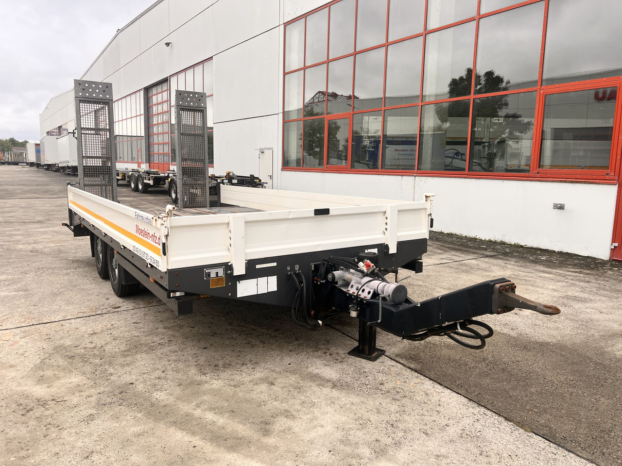 Möslein TTS 11 Schwebheim Tandemtieflader - Trailer low bed: gambar 2 Möslein TTS 11 Schwebheim Tandemtieflader - Trailer low bed: gambar 2