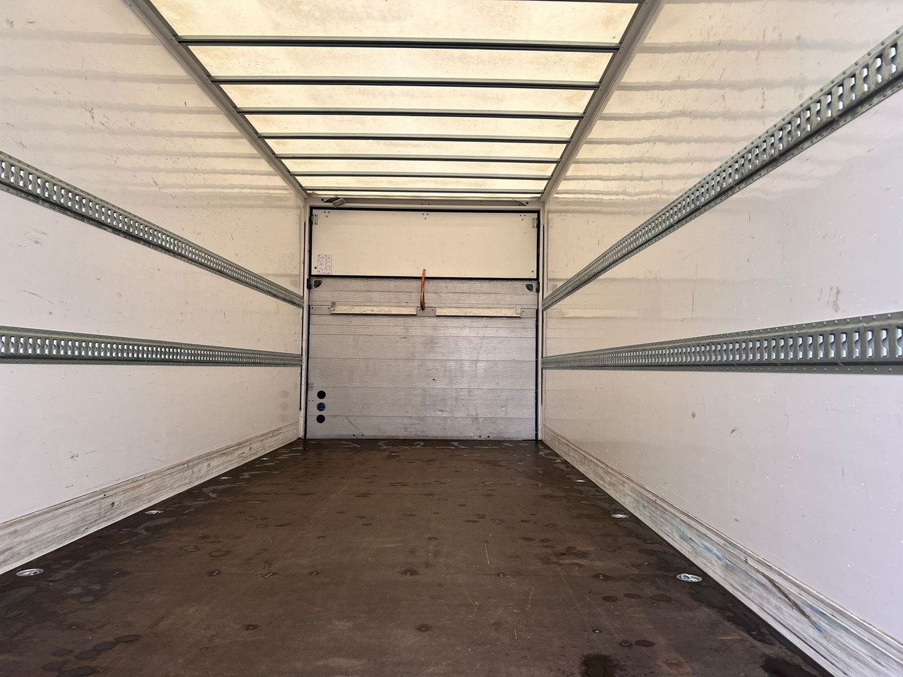 Möslein Tandem Koffer, Ladebordwand + Durchladbar, Weni - Trailer kotak tertutup: gambar 5 Möslein Tandem Koffer, Ladebordwand + Durchladbar, Weni - Trailer kotak tertutup: gambar 5