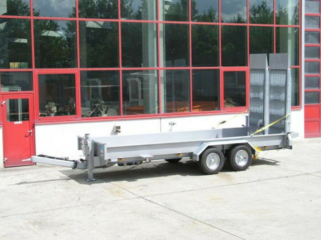 Möslein Tieflader für Fräsen breiten Rampen, Neu - Trailer low bed: gambar 1 Möslein Tieflader für Fräsen breiten Rampen, Neu - Trailer low bed: gambar 1