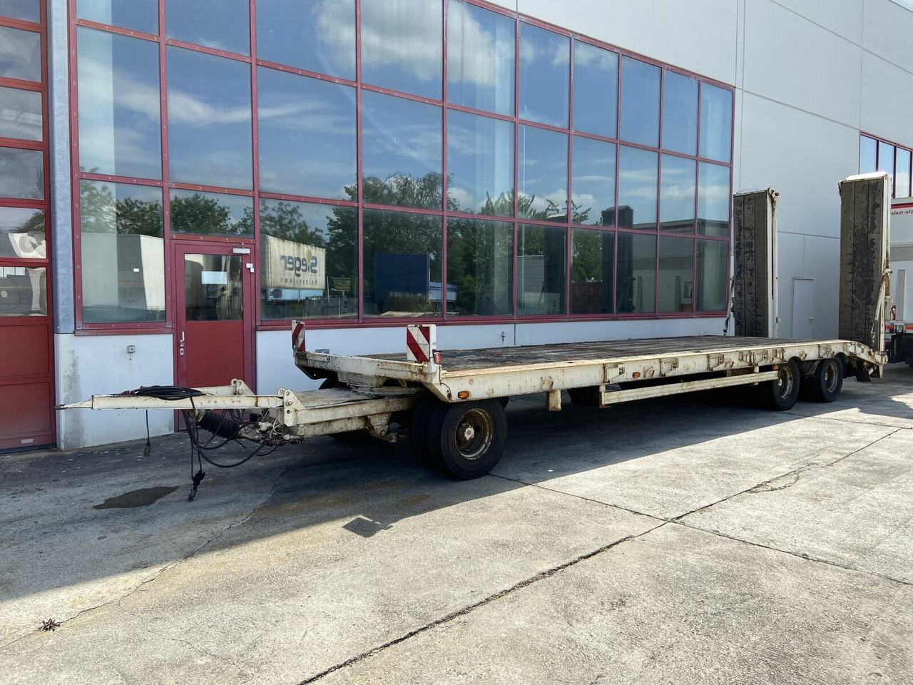 Müller-Mitteltal 3 Achs Tieflader 9,20 m Ladefläche - Trailer low bed: gambar 4 Müller-Mitteltal 3 Achs Tieflader 9,20 m Ladefläche - Trailer low bed: gambar 4