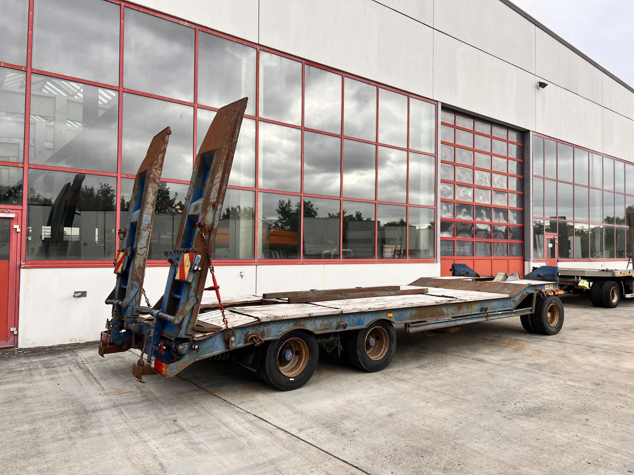 Müller Mitteltal T3 3 Achs Tieflader mit ABS - Trailer low bed: gambar 3 Müller Mitteltal T3 3 Achs Tieflader mit ABS - Trailer low bed: gambar 3