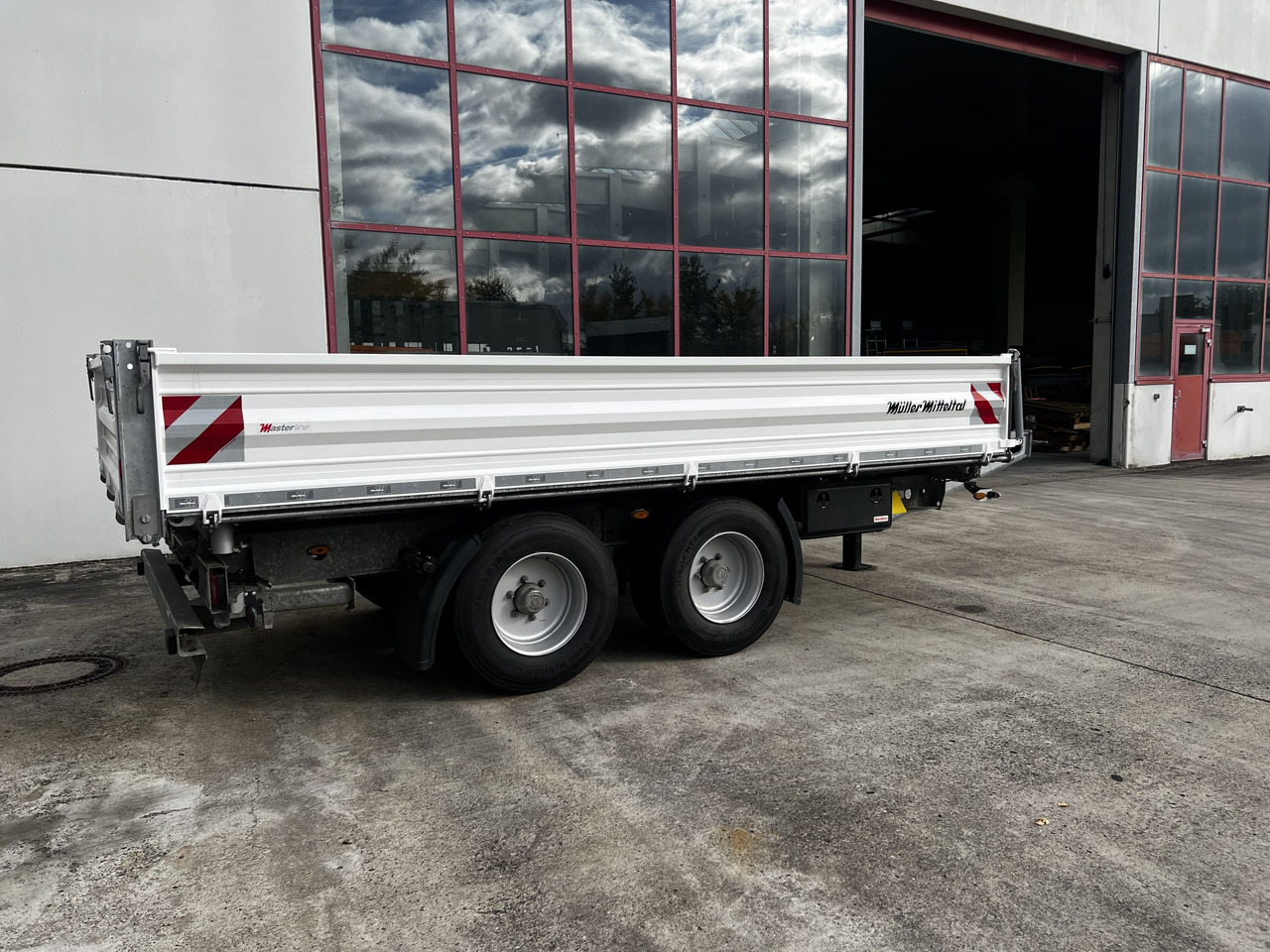 Müller Mitteltal TA-2 14,4 t Tandemkipper- Tieflader Breitbereifung NEUWERTIG - Trailer jungkit: gambar 4 Müller Mitteltal TA-2 14,4 t Tandemkipper- Tieflader Breitbereifung NEUWERTIG - Trailer jungkit: gambar 4